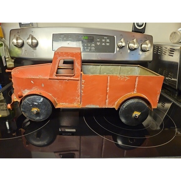 Little Red Farm Truck Rustic Country Chic Metal Garden Planter Pot 15" x 8" - Picture 1 of 10